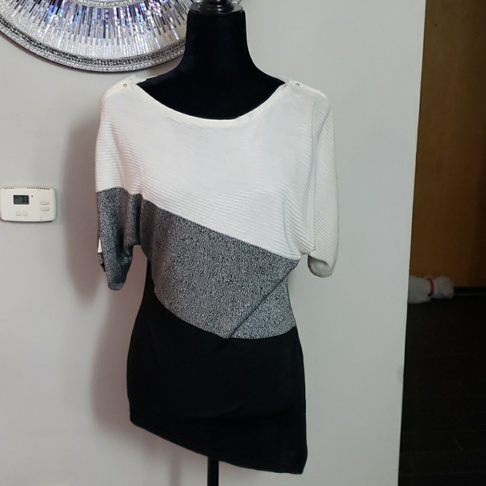 White House black market blouse